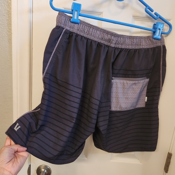 VUORI MEN'S TRAIL RUNNER size M - Picture 2 of 4